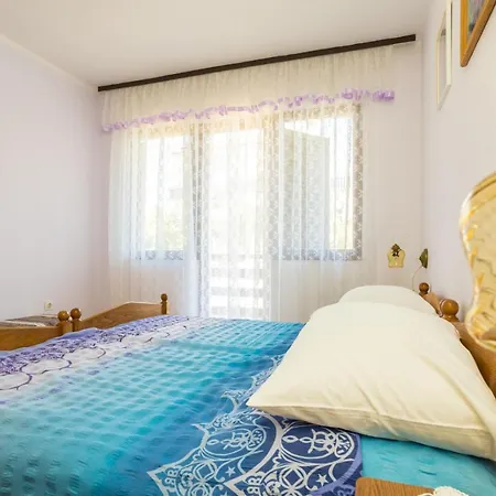 アパート Filosevic By El-pi Tours ニヴィーチェ